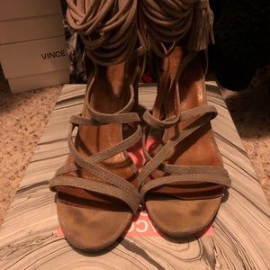 Jeffrey Campbell high heals in tan size 7